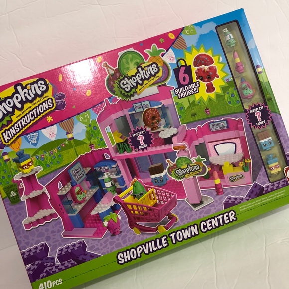 Shopkins Shopville Town Center Buildable Playset - Picture 2 of 9